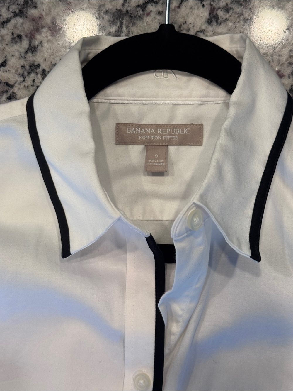 Banana Republic Women’s Fitted White Dress Shirt with Black Piping